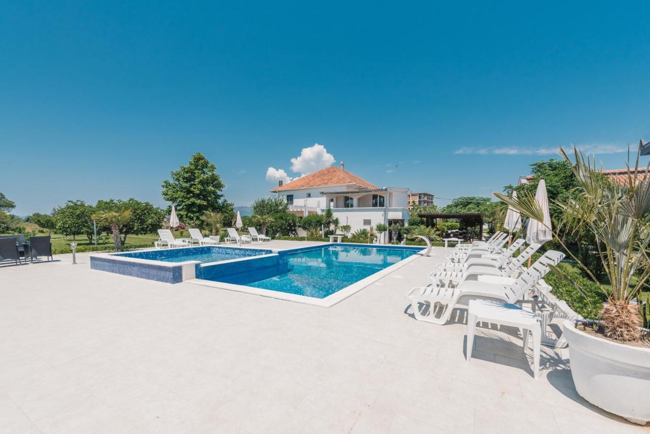 Christopher'S Apartments Ulcinj Kültér fotó